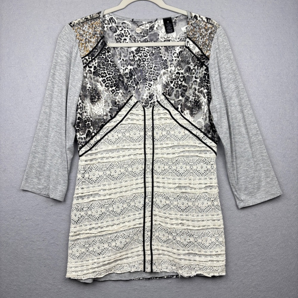 BKE Boutique Mixed Media Top Womens M Lace Leopard Sequin - Picture 2 of 8